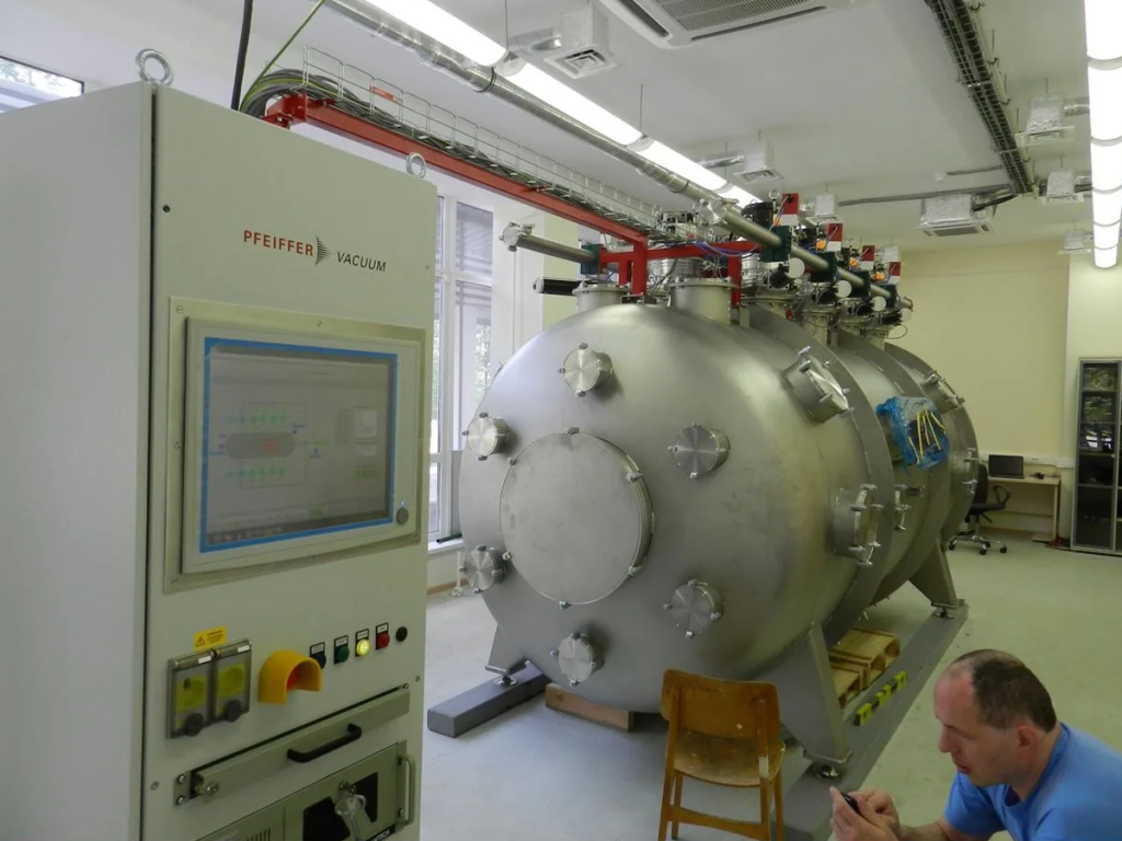 Высоковакуумная камера для испытаний ИПД_7.png